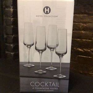 4 COCKTAIL CHAMPAGNE FLUTES